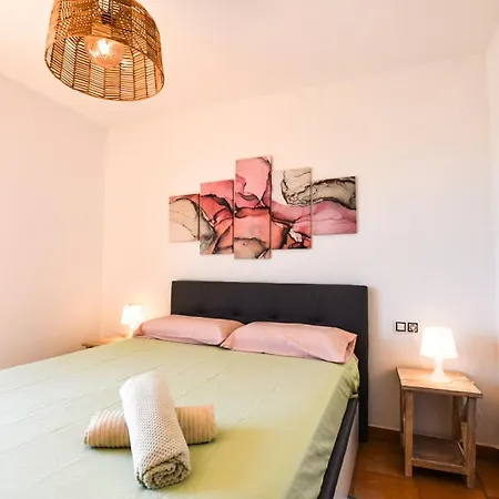 Book Jet - Bella Vista Vip * Majanicho